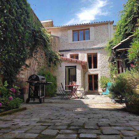 Maison De Ville Romans-sur-Isère Exteriér fotografie